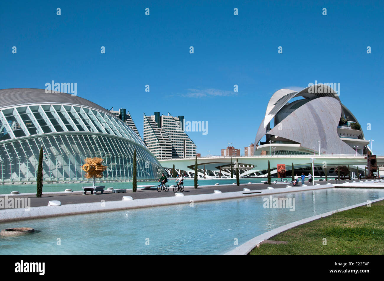 España Las Artes y las Ciencias de Valencia Park ( Ciudad de las Artes y las ciencias de Valencia ) España diseñado por Santiago Calatrava. Foto de stock