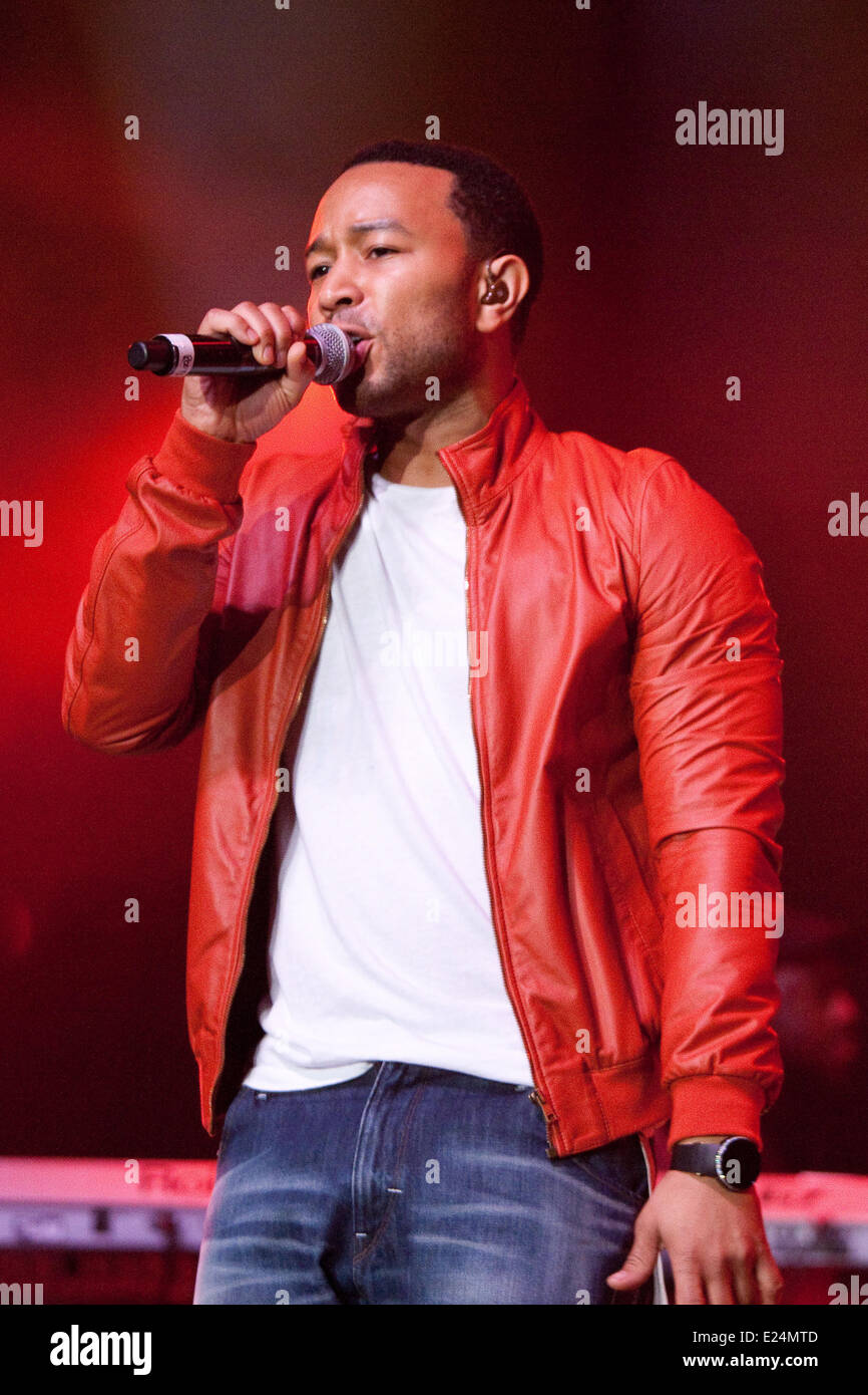 John Legend realiza en Jazz del Mar del Norte en el puerto de Rotterdam. Rotterdam, Países Bajos - 13.07.2013 Cuando: 13 Jul 2013 Credi Foto de stock