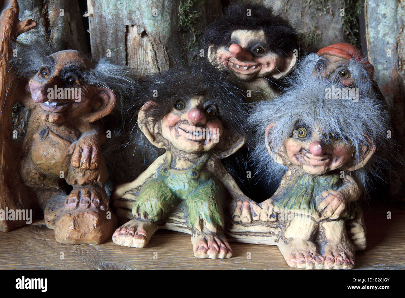 Trolls noruegos recuerdos para la venta en una tienda de regalos, Noruega, Europa Foto de stock