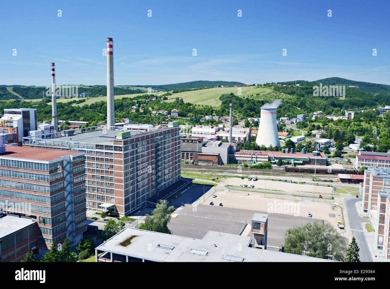Vistas a la ciudad de Zlin, República Checa. El distrito industrial. Foto de stock