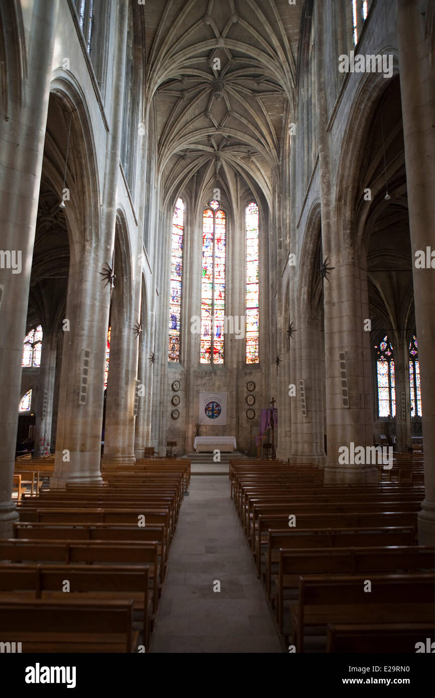 Francia, Seine et Marne, Melun, la nave de la iglesia Saint Aspais oof Foto de stock