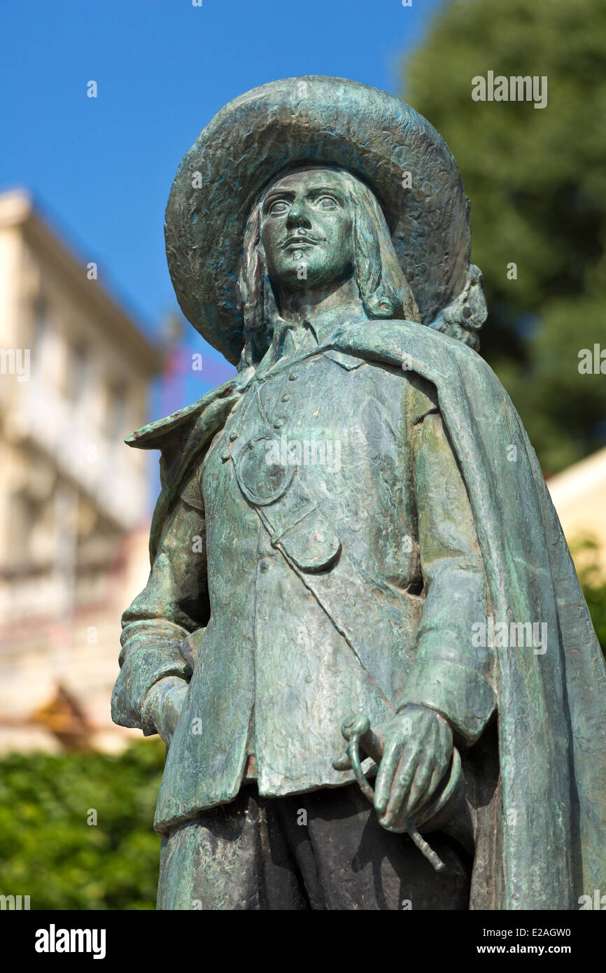 Francia, Auch Gers, parada en el Camino de Santiago, D'Artagnan estatua Foto de stock