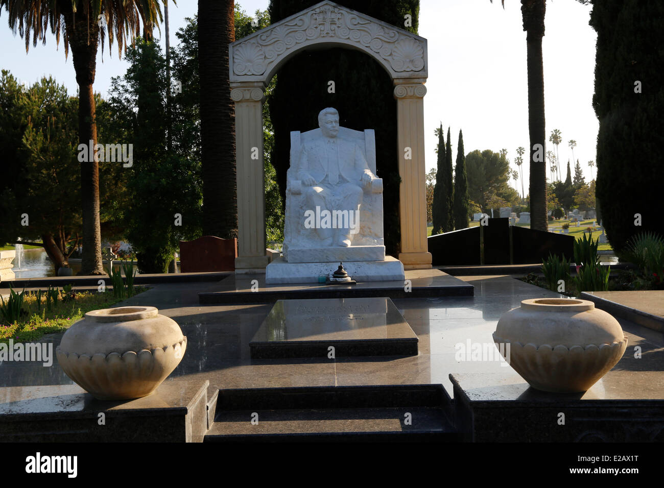 Estados Unidos, California, Los Ángeles, Hollywood Forever Cemetery, parte posterior de Paramount Studios, donde Johnny Ramone ara enterrado, Foto de stock
