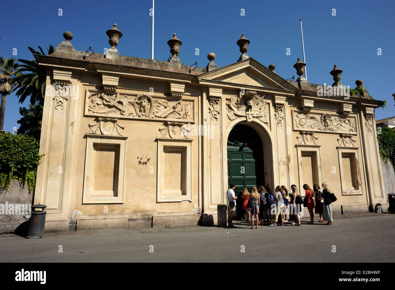 Italia, Roma Aventino, Piazza dei Cavalieri di Malta, el priorato de los caballeros de Malta. Foto de stock