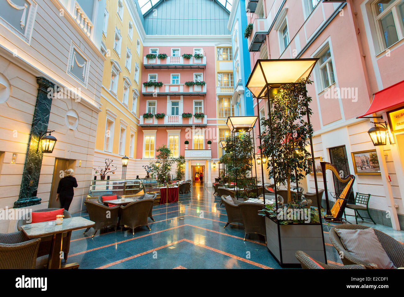 Rusia, San Petersburgo, catalogado como Patrimonio Mundial por la UNESCO, el Grand Hotel Europe Foto de stock