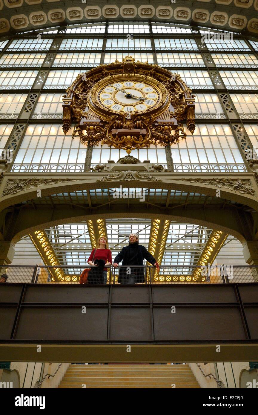 Francia, en París, el Museo de Orsay, el gran reloj interno Foto de stock
