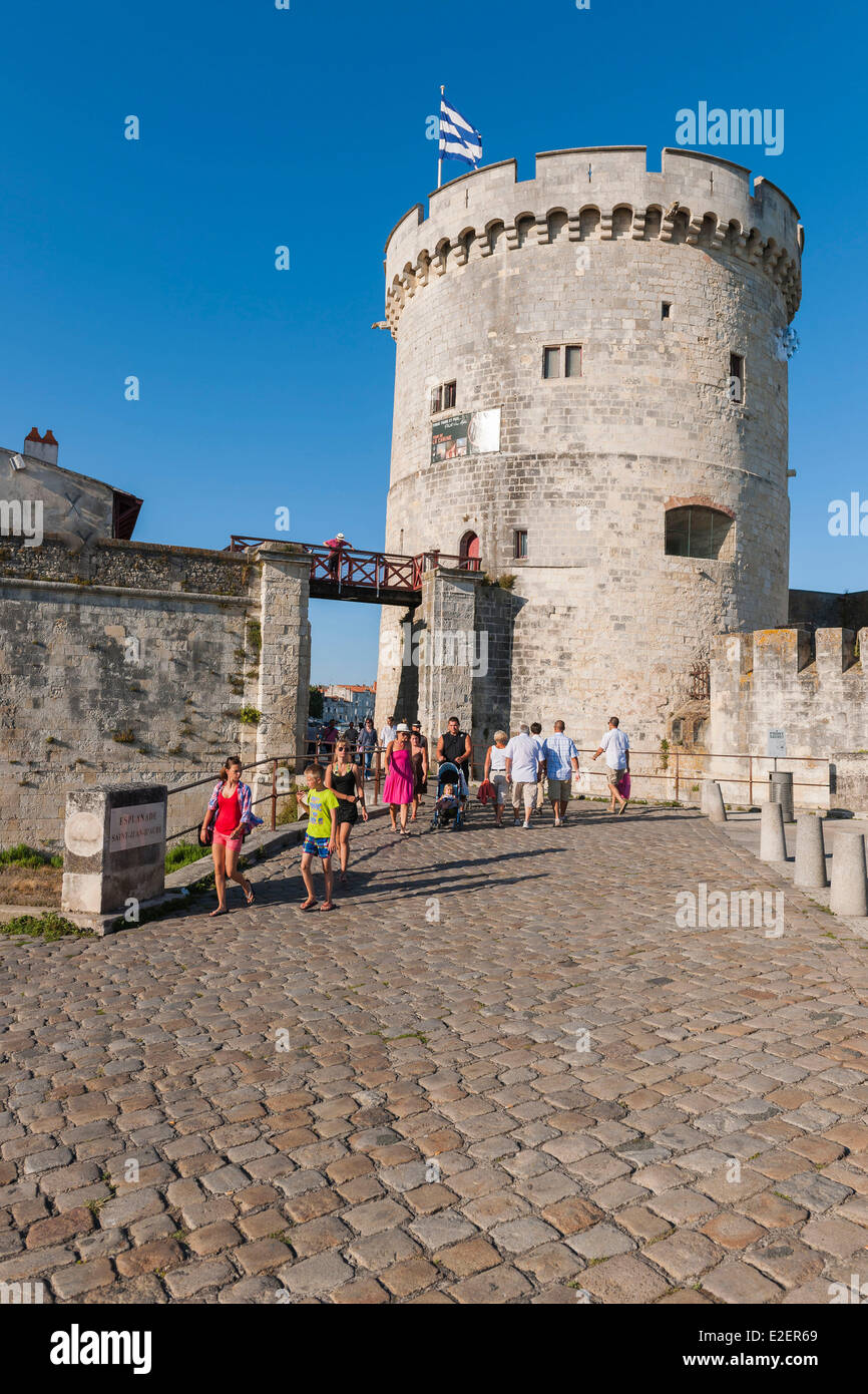 Francia, Charente Maritime, La Rochelle, Tour de la Chaine en el Puerto Viejo Foto de stock