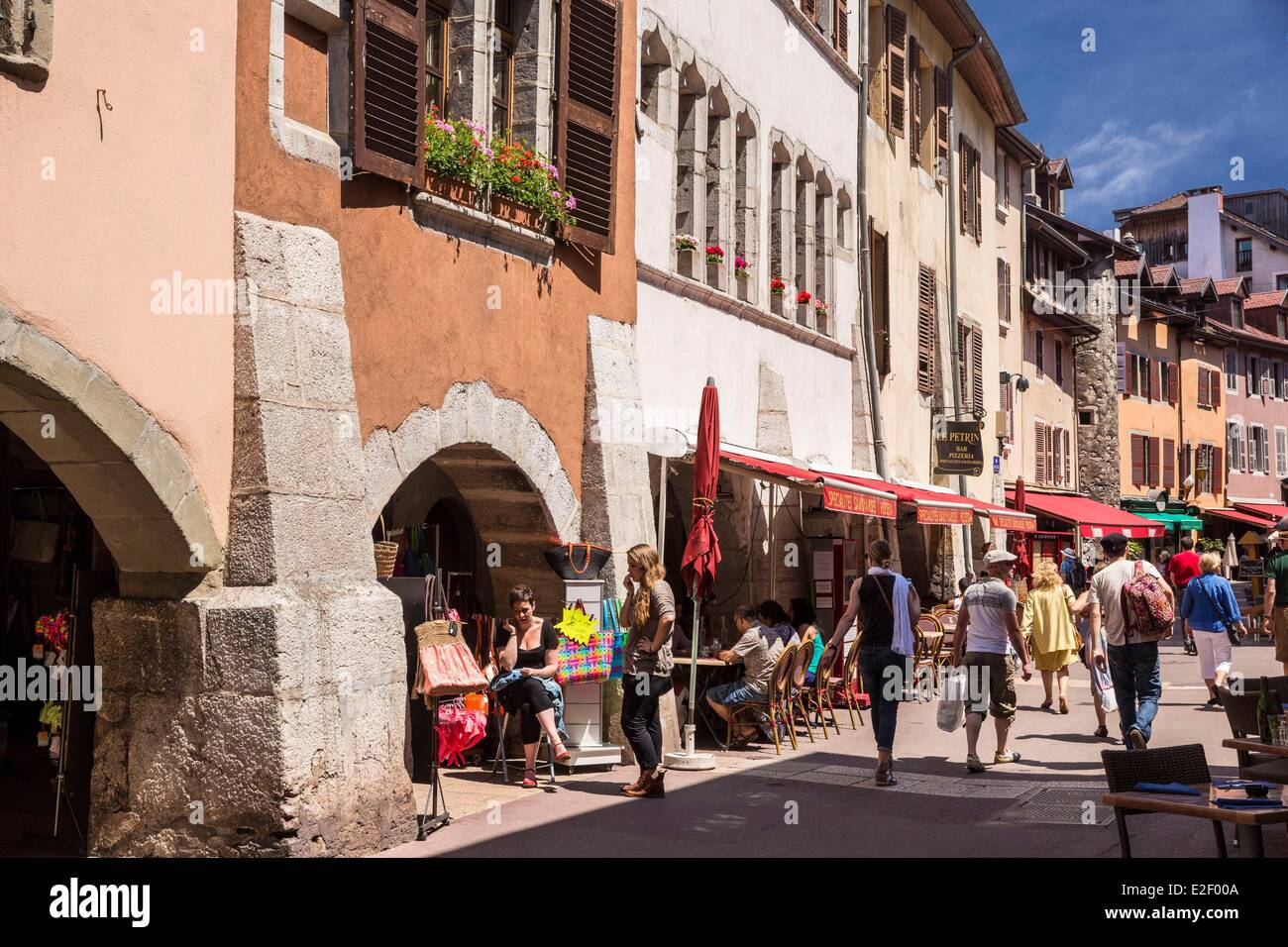 Francia, Haute Savoie, Annecy, Casco antiguo Foto de stock