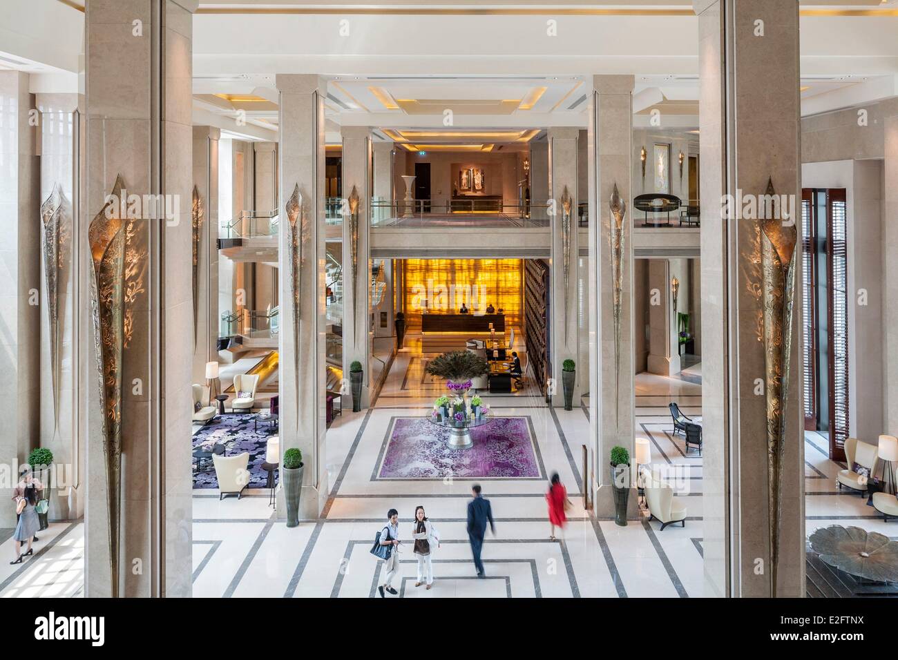 Tailandia Bangkok Siam Kempinski Hotel De Lujo Abrio Sus Puertas En 10 Lobby Fotografia De Stock Alamy