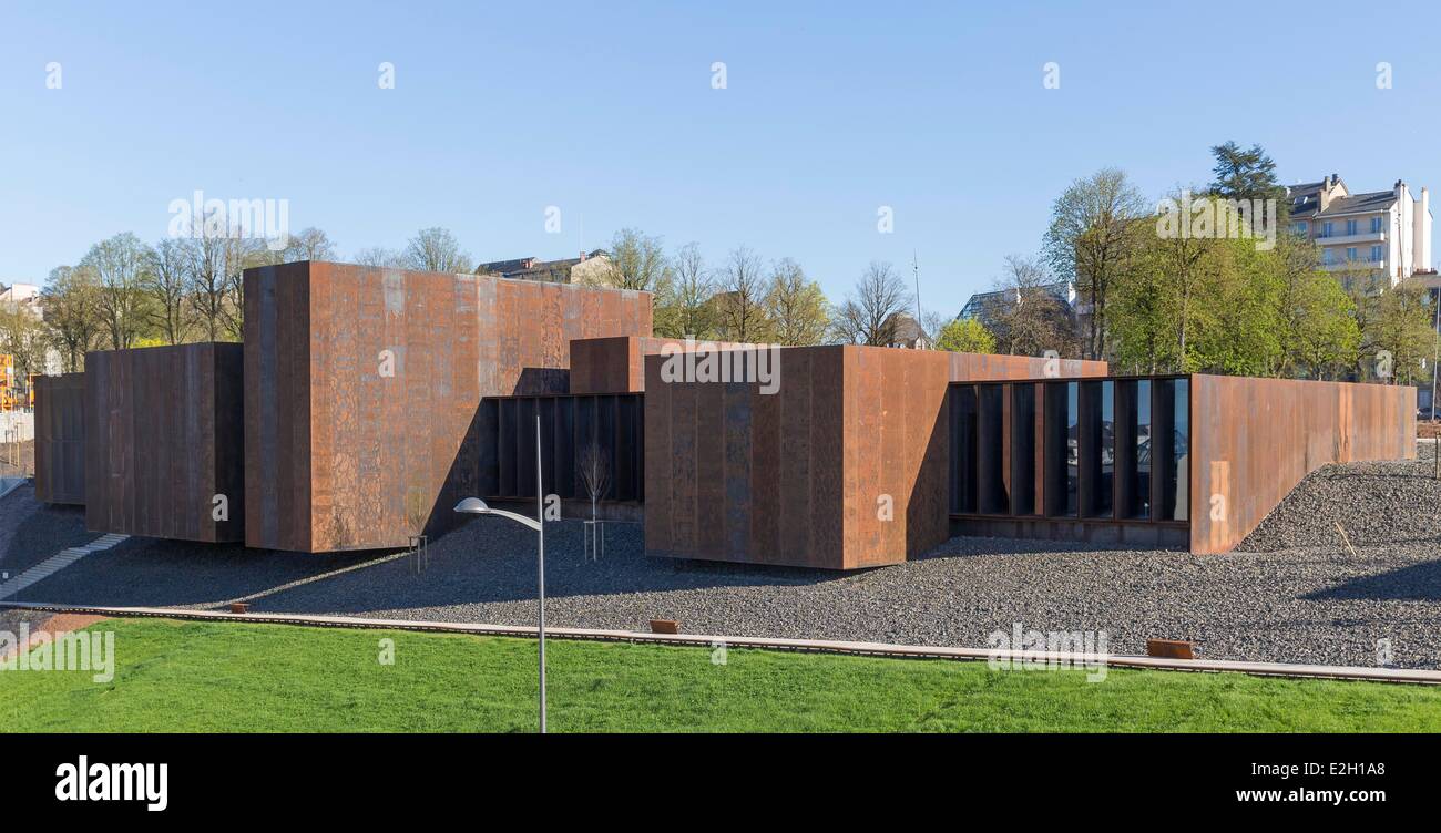 Francia Aveyron Rodez Soulages museo diseñado por arquitectos catalanes RCR asociados con Passelac & Roques Foto de stock