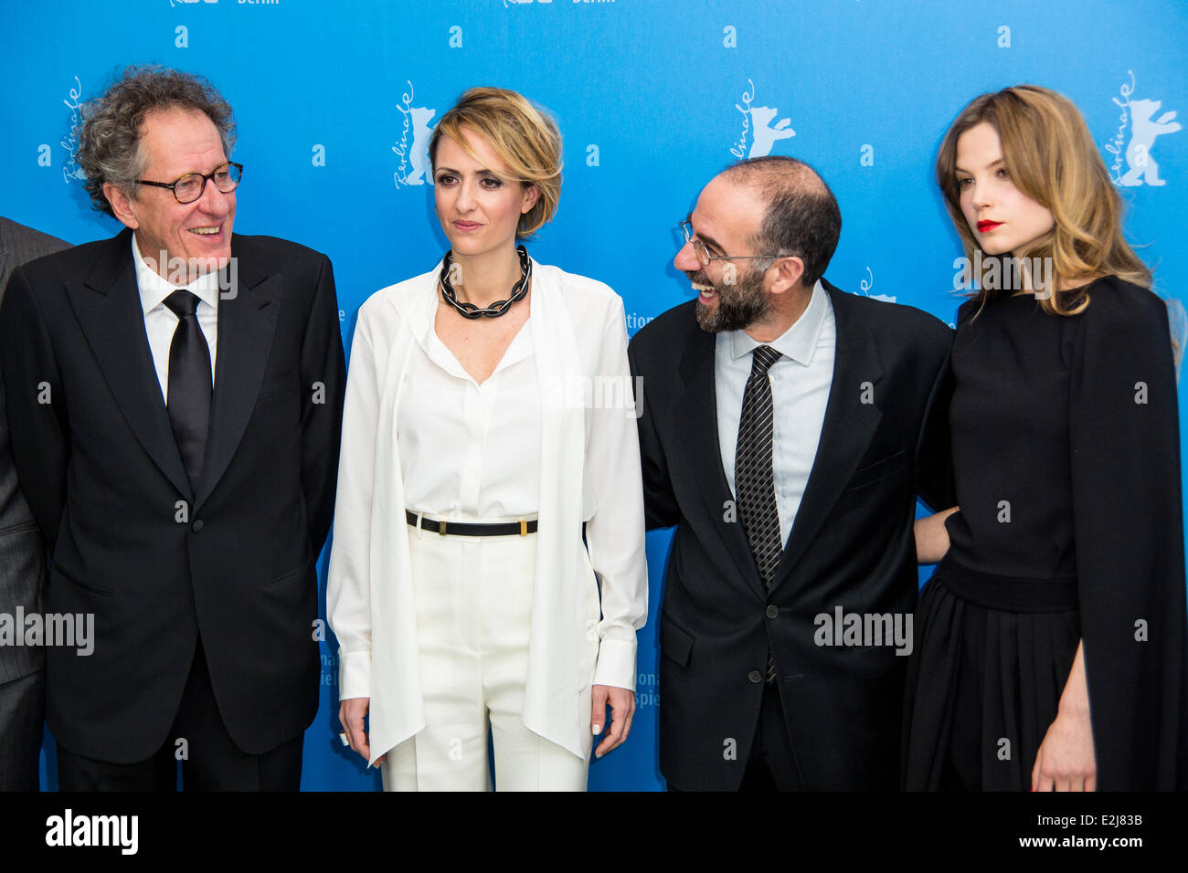 Geoffrey Rush, Isabella Cocuzza, Giuseppe Tornatore y Sylvia Hoeks en la 63ª edición del Festival Internacional de Cine de Berlín (Berlinale) - photocall la mejor oferta en el Grand Hyatt Hotel. Donde: Berlín, Alemania Cuando: 12 Feb 2013 Foto de stock