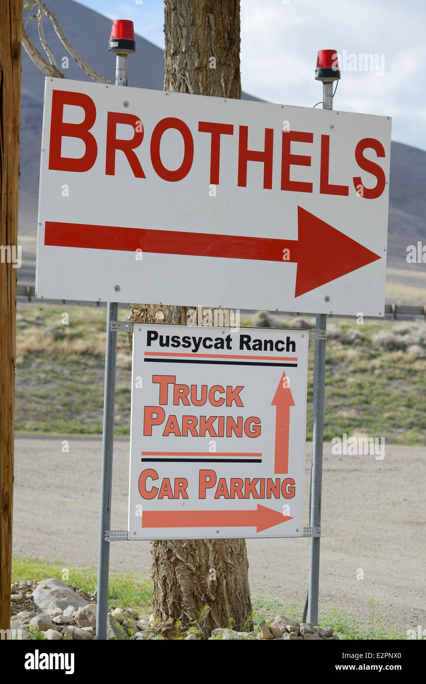 Signo de burdeles, Winnemucca. Nevada. Foto de stock