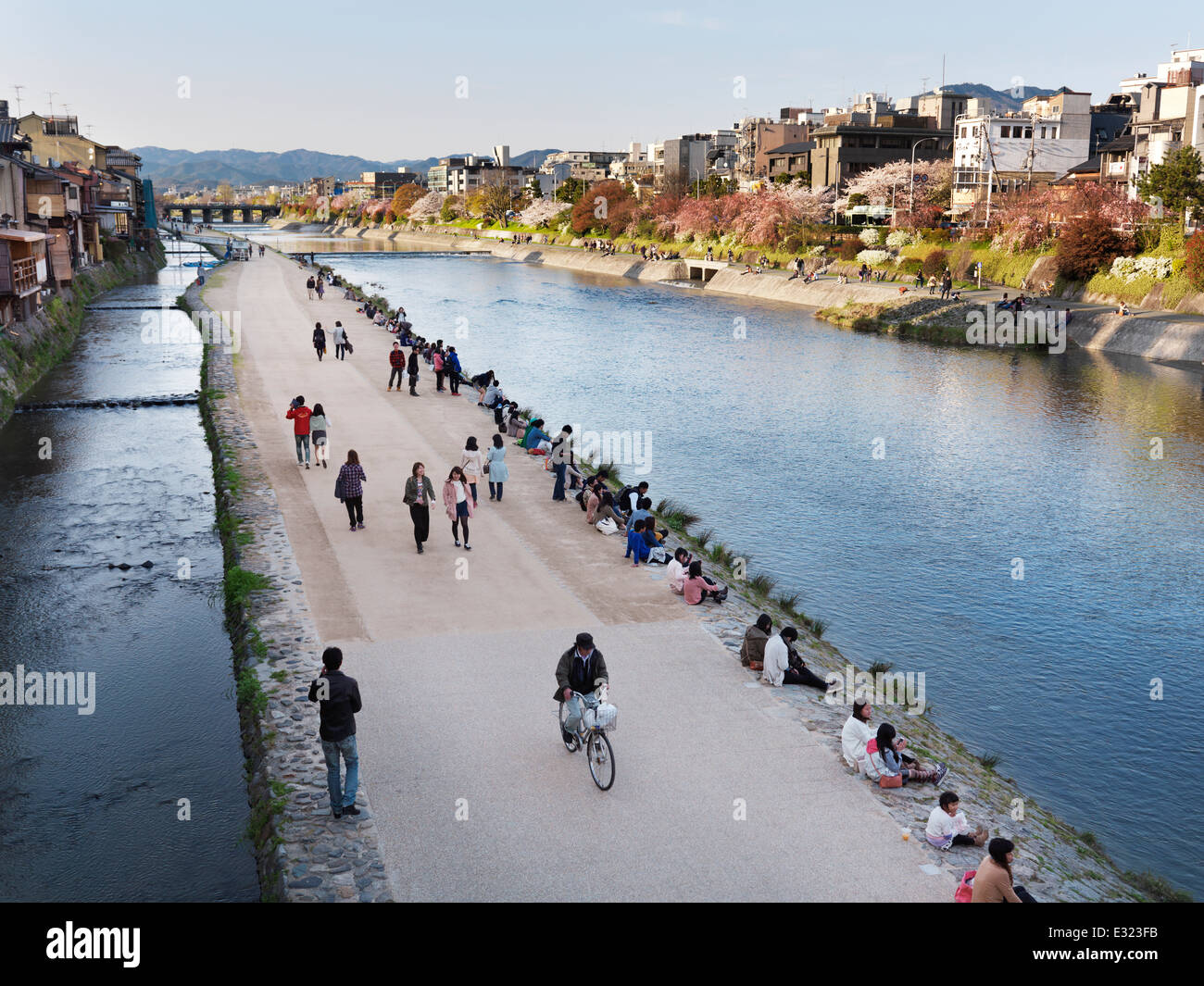 Kamo river fotografías e imágenes de alta resolución Alamy