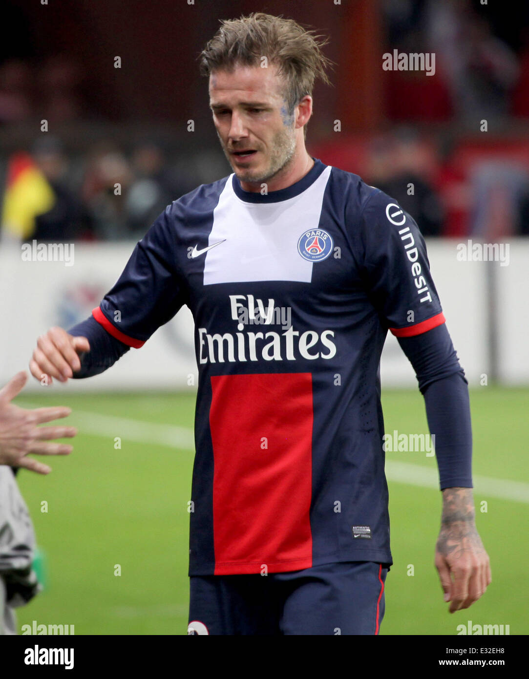David Beckham juega su último partido antes de la jubilación con París