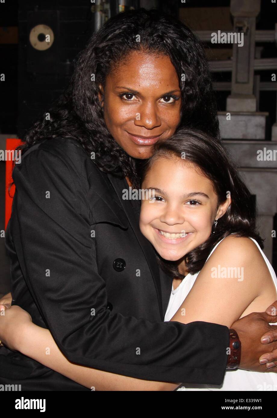 Zoe madeline donovan and audra mcdonald fotografías e imágenes de alta