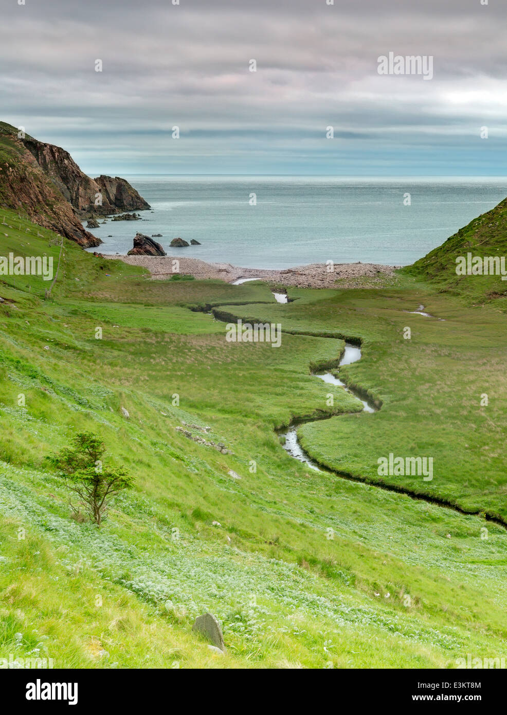 Vista escénica en las desiertas playas de la isla de Lewis y Harris, Hébridas Exteriores, Escocia Foto de stock