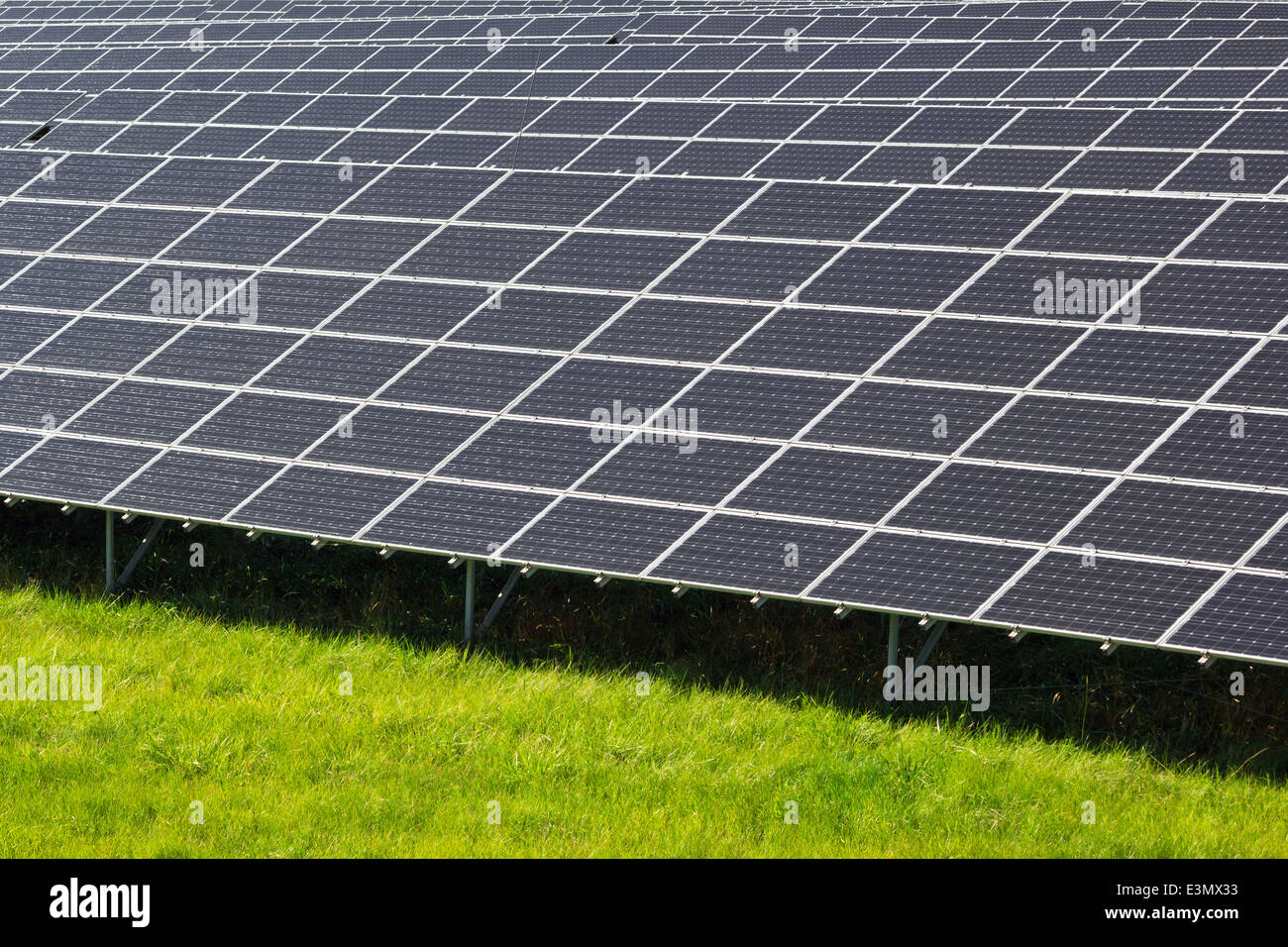 Estación de energía solar Foto de stock