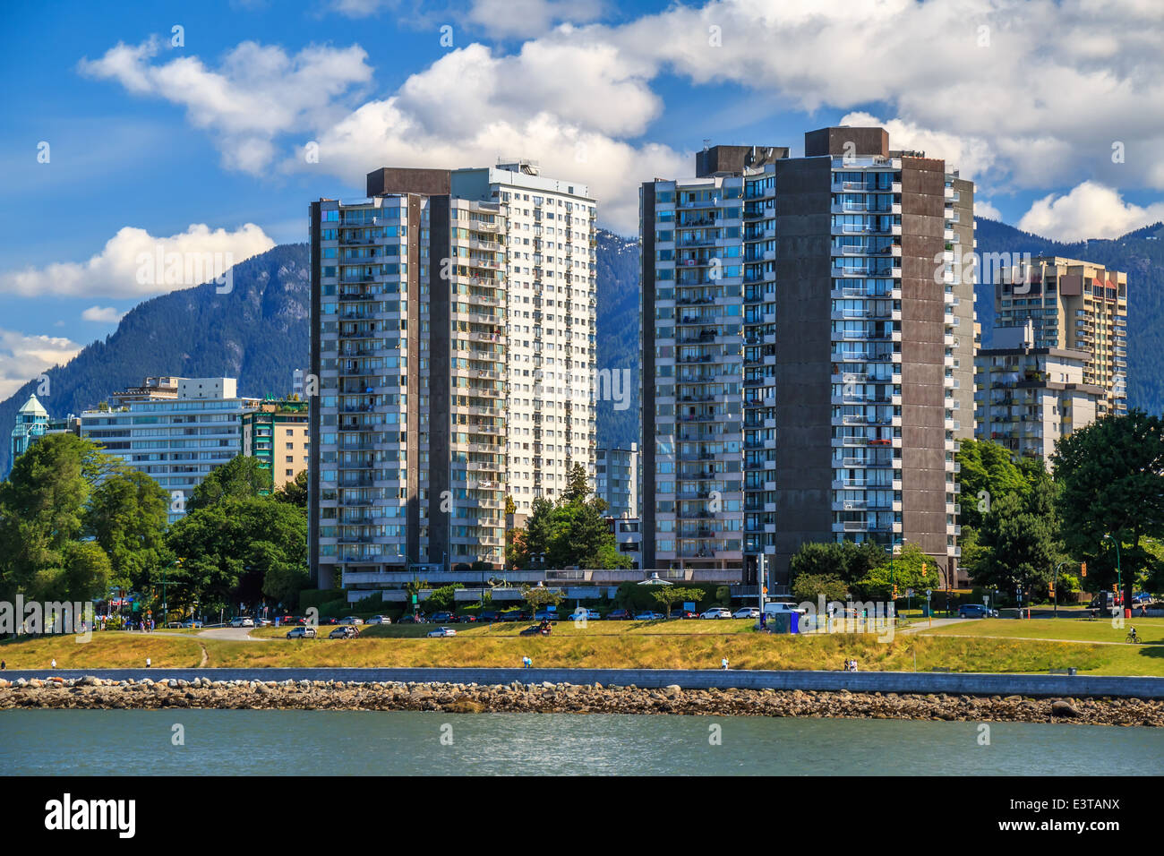 Ver en el West End de Vancouver a través de English Bay Fotografía de