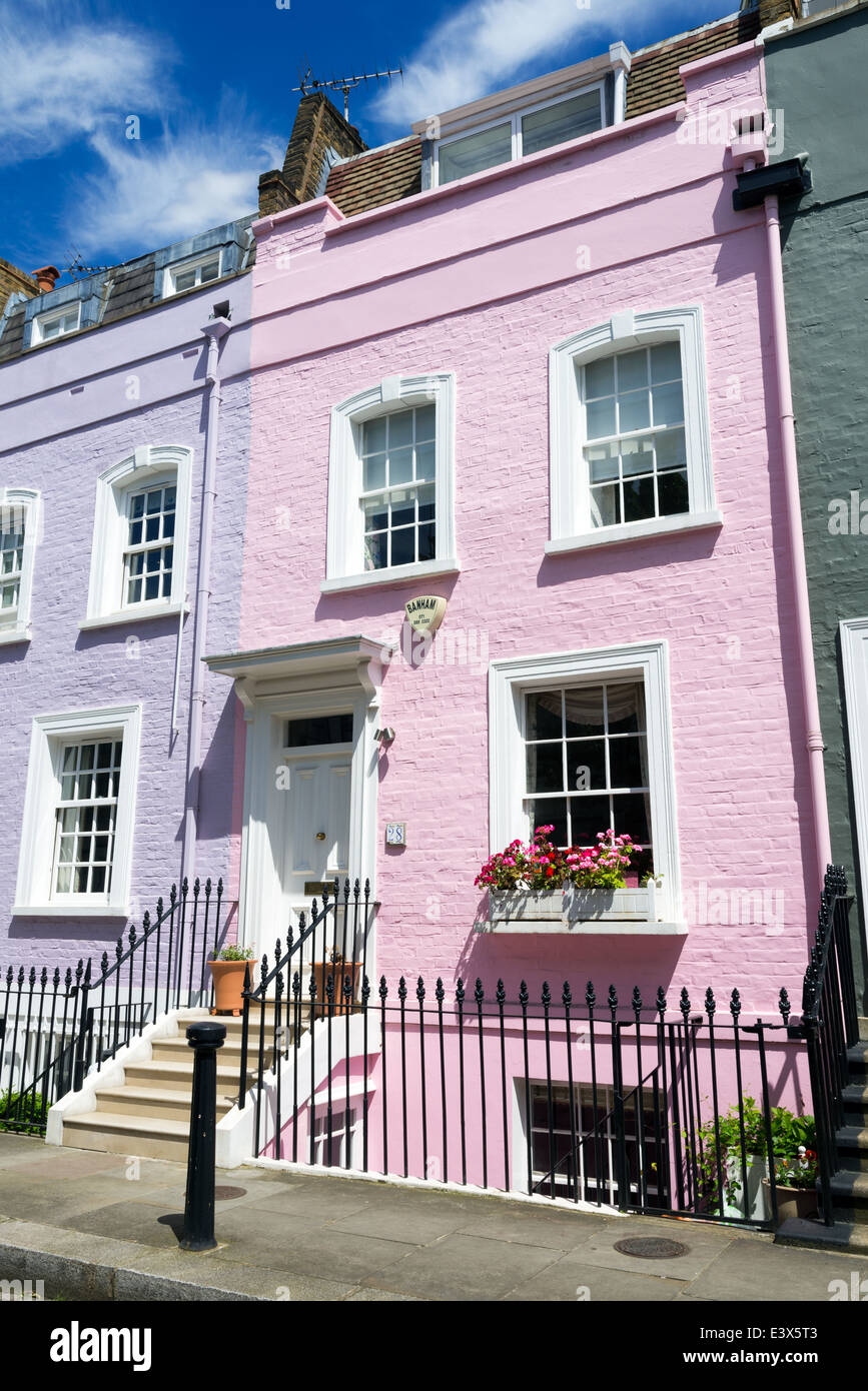 Casa de pueblo adosada coloridos de Bywater Street, Chelsea, Londres, Inglaterra, Reino Unido. Foto de stock