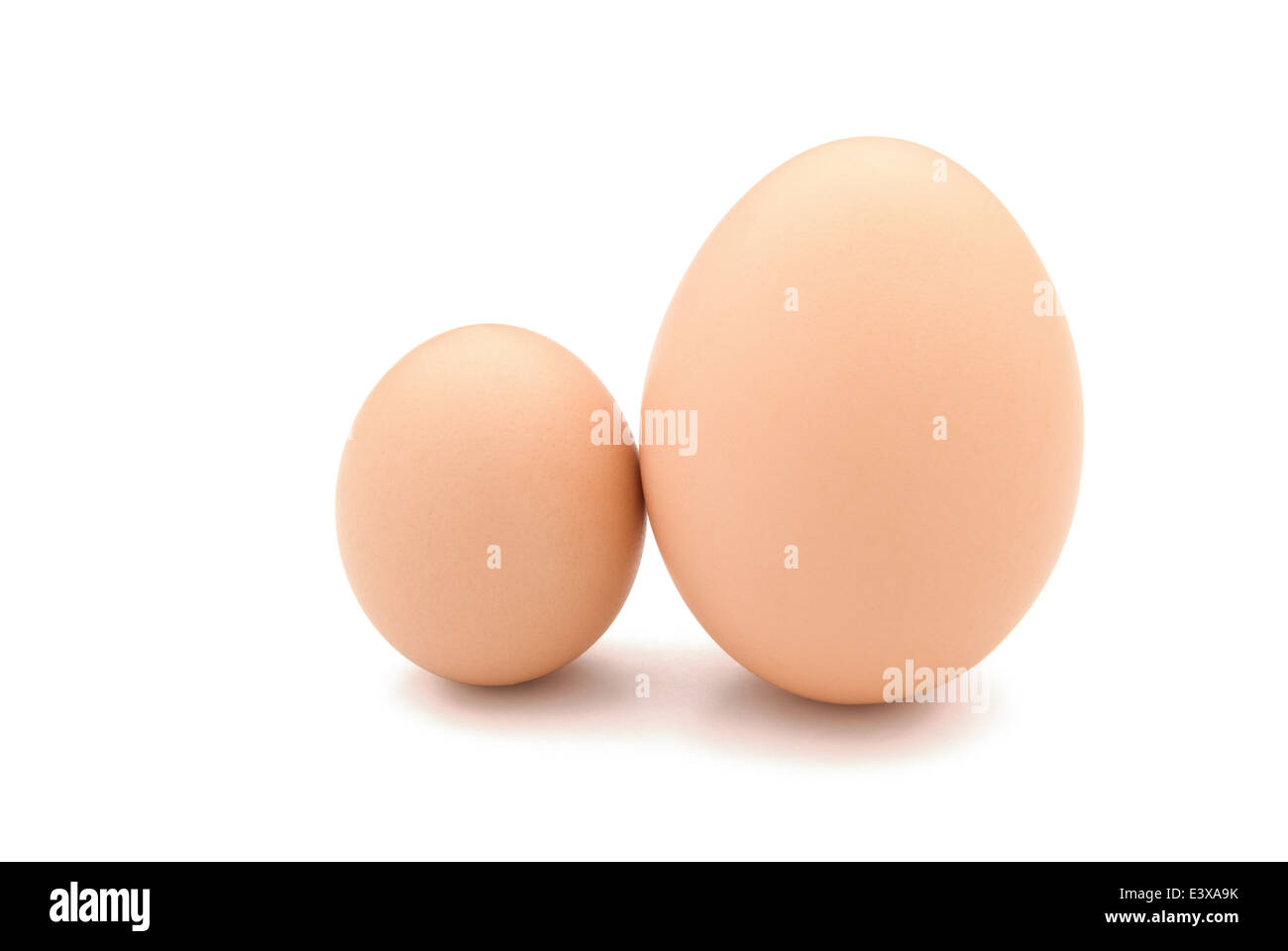 Huevos pequeños Imágenes recortadas de stock - Alamy