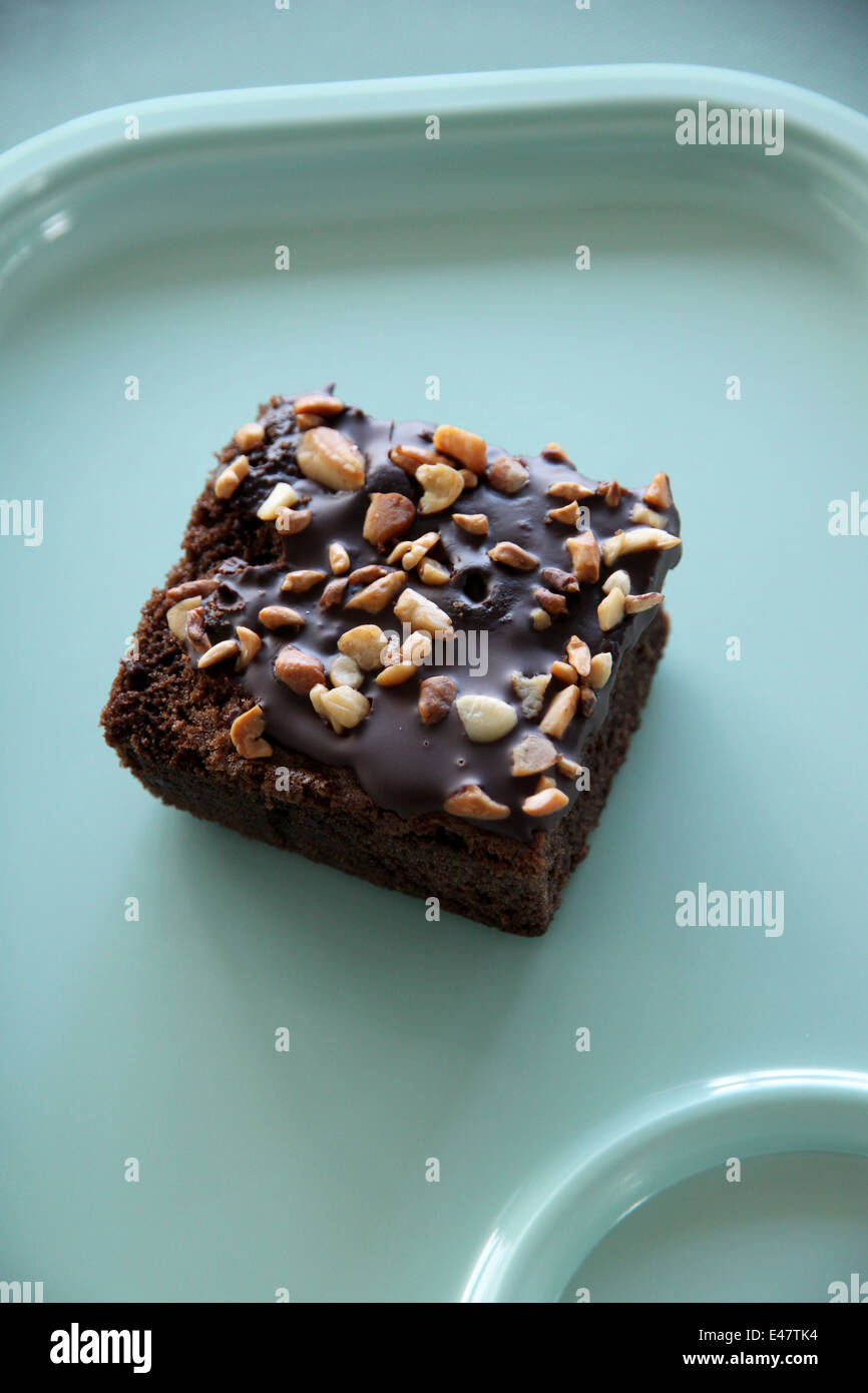 Pan de alitas en el plato de fondo verde para alimentos Fotografía de stock  - Alamy