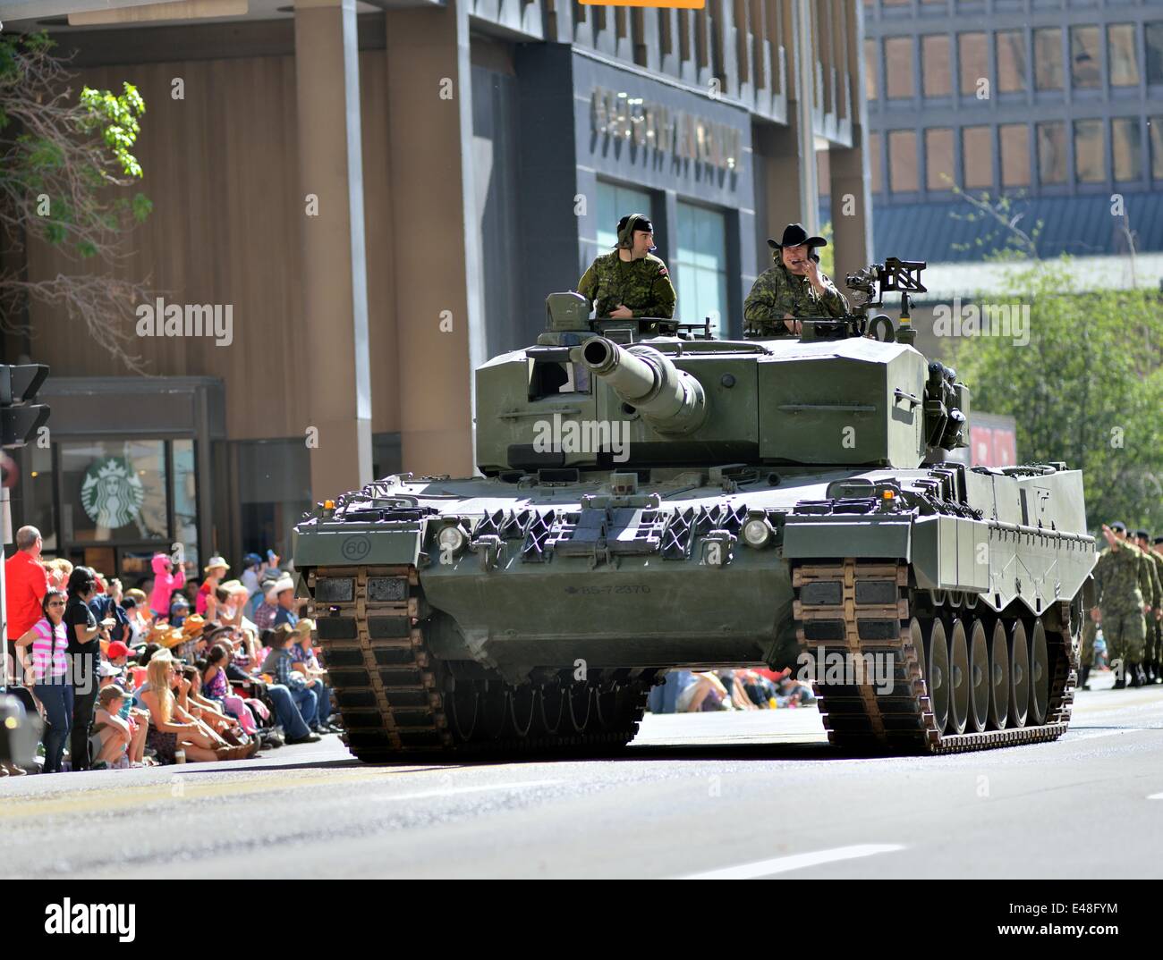 Calgary Stampede Parade 2014 Desfile del Ejército Canadiense en Calgary Stampede Parade 2014 Foto de stock