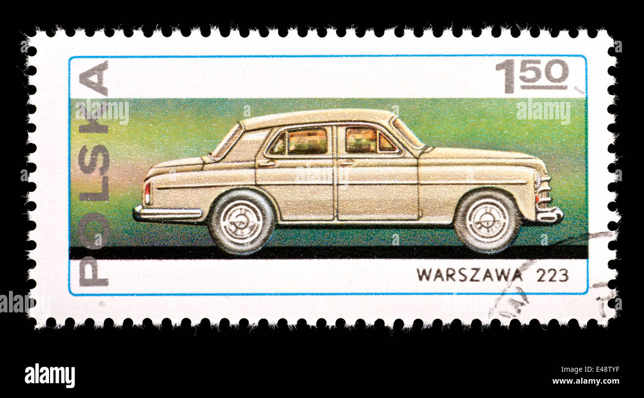 Sello de Polonia representa un Warzawa 223 automóviles, para el 25º aniversario de la fábrica de automóviles Zeran Foto de stock