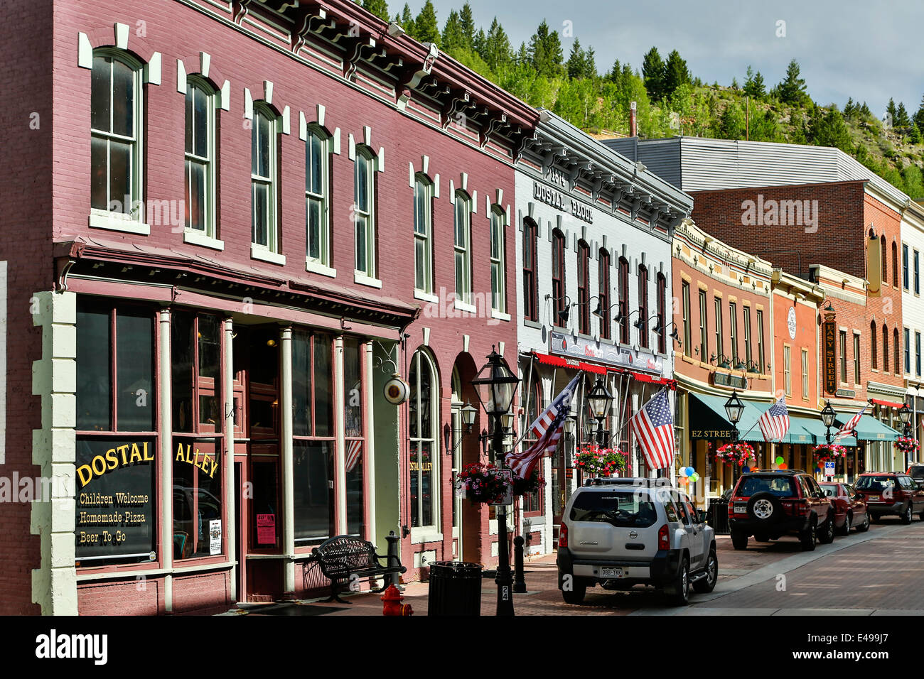 Tiendas y comercios a lo largo de la histórica Main Street, Central City, Colorado, EE.UU. Foto de stock