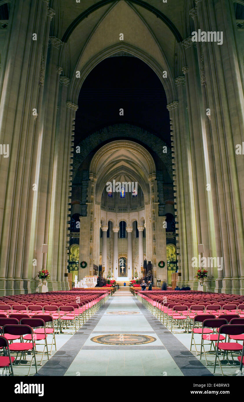 La Catedral de San Juan el Divino. Amsterdam Avenue New York, NY (entre la calle 110 oeste y 113 Street). Foto de stock