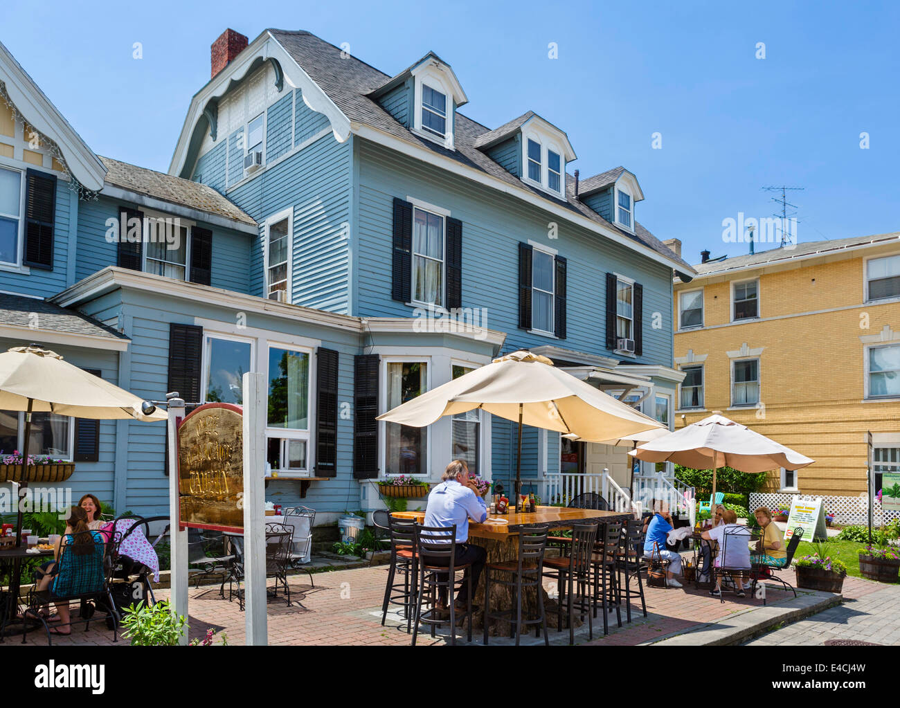 Downtown lenox massachusetts usa Fotos e Imágenes de stock Alamy