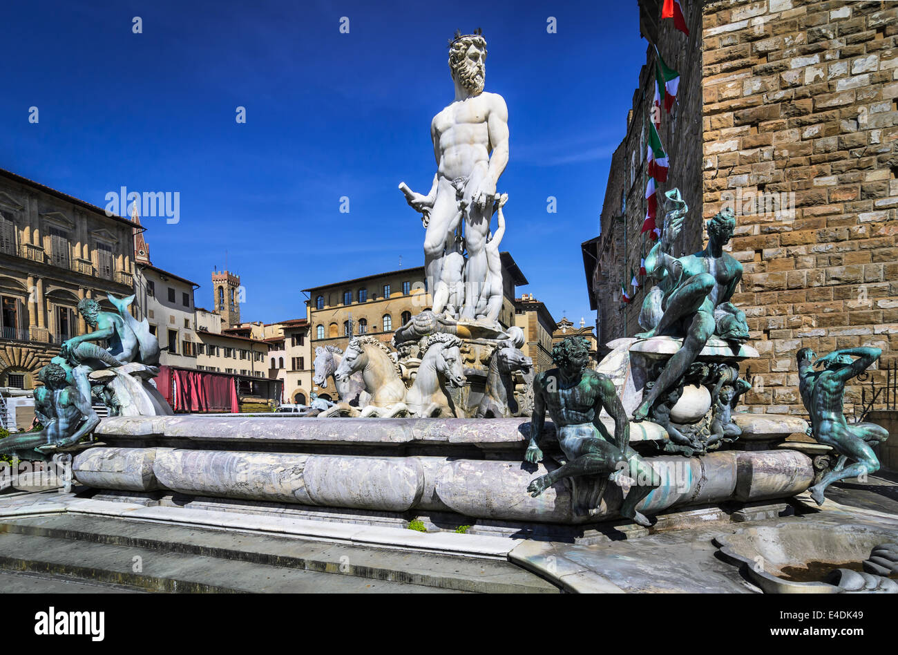 Fuente de Neptuno es una fuente en Florencia, Italia, situado en la Piazza della Signoria, frente al Palazzo Vecchio. Foto de stock