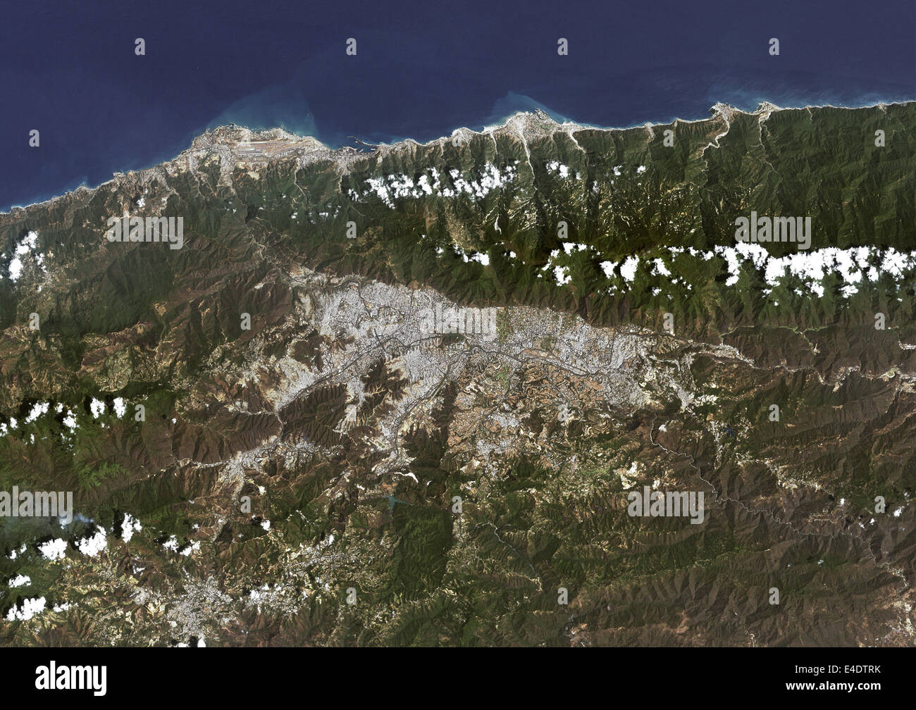 Caracas, Venezuela, Imagen de satélite de color verdadero. Caracas, Venezuela. True color imagen satelital de Caracas, ciudad capital de Ven Foto de stock