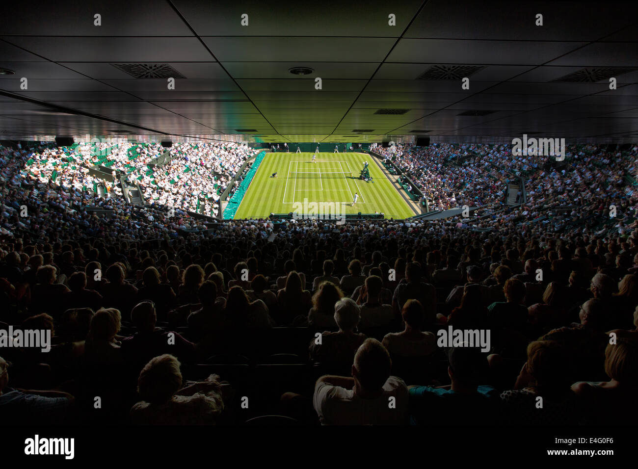 El centro de la Cancha, Campeonatos de Tenis de Wimbledon 2014, al suroeste de Londres, Inglaterra, Reino Unido. Foto de stock