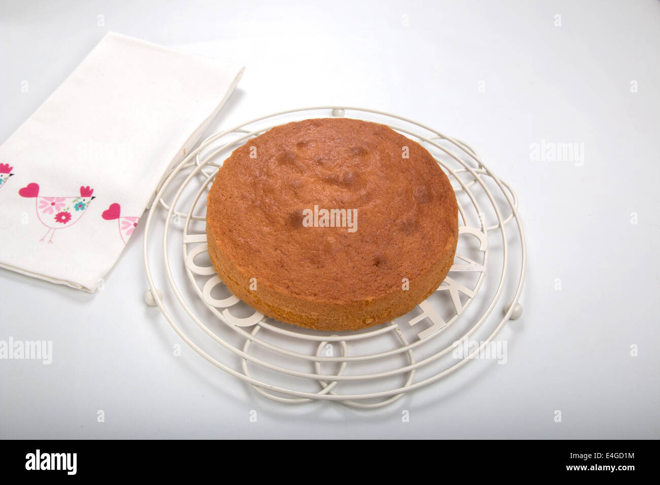Tierra de la torta redonda fotografías e imágenes de alta resolución - Alamy