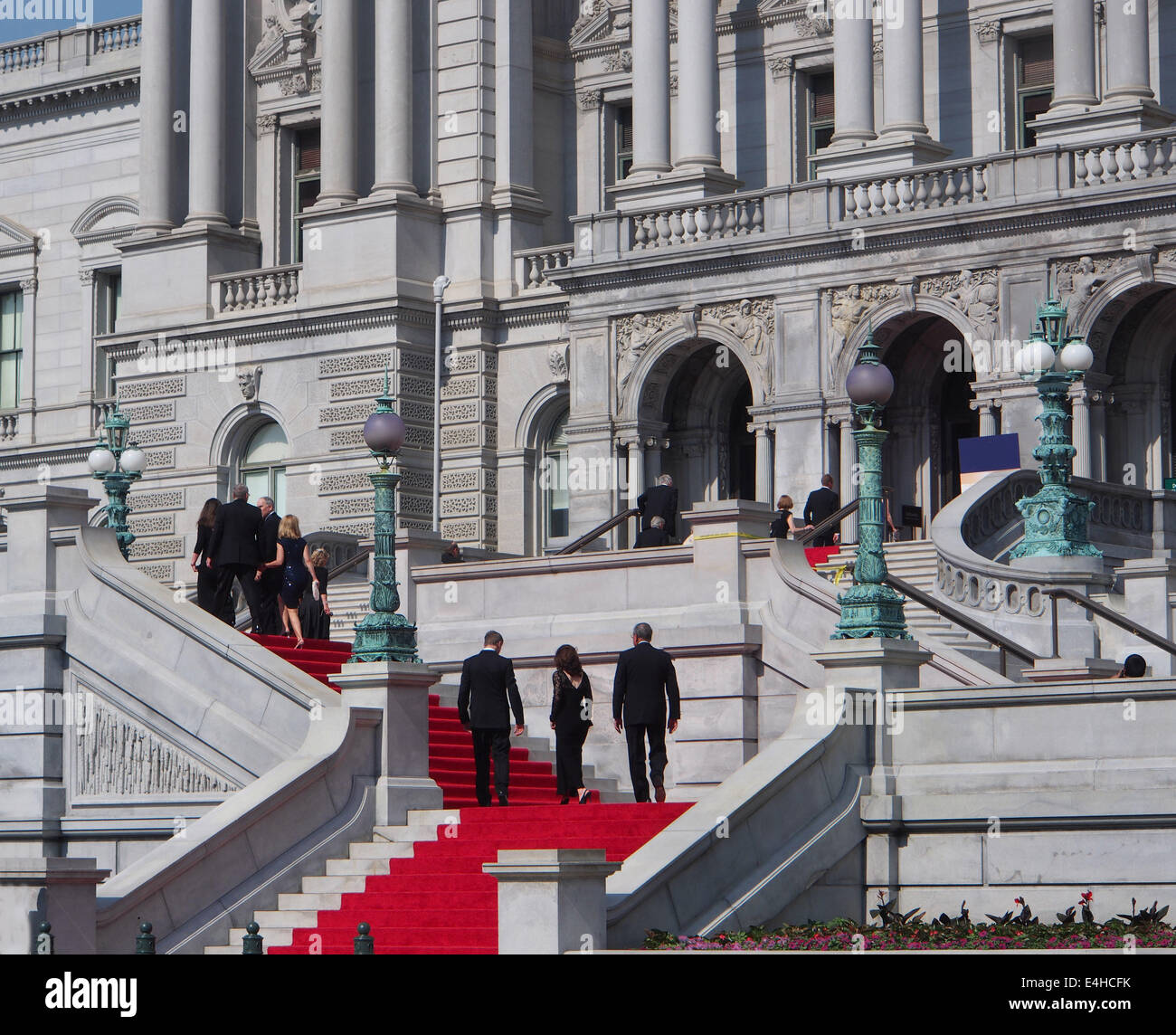 Entrada frontal de la Biblioteca del Congreso pasos Foto de stock
