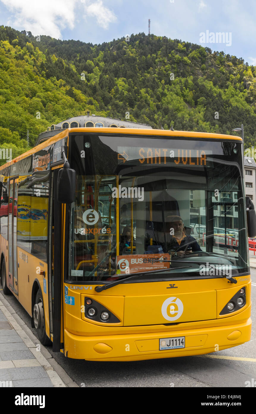 Public transport andorra bus fotografías e imágenes de alta resolución -  Alamy