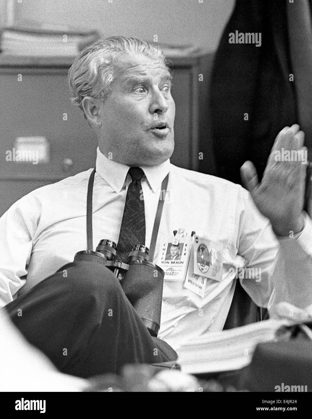 Werner von Braun durante el lanzamiento de Apolo 11 Foto de stock