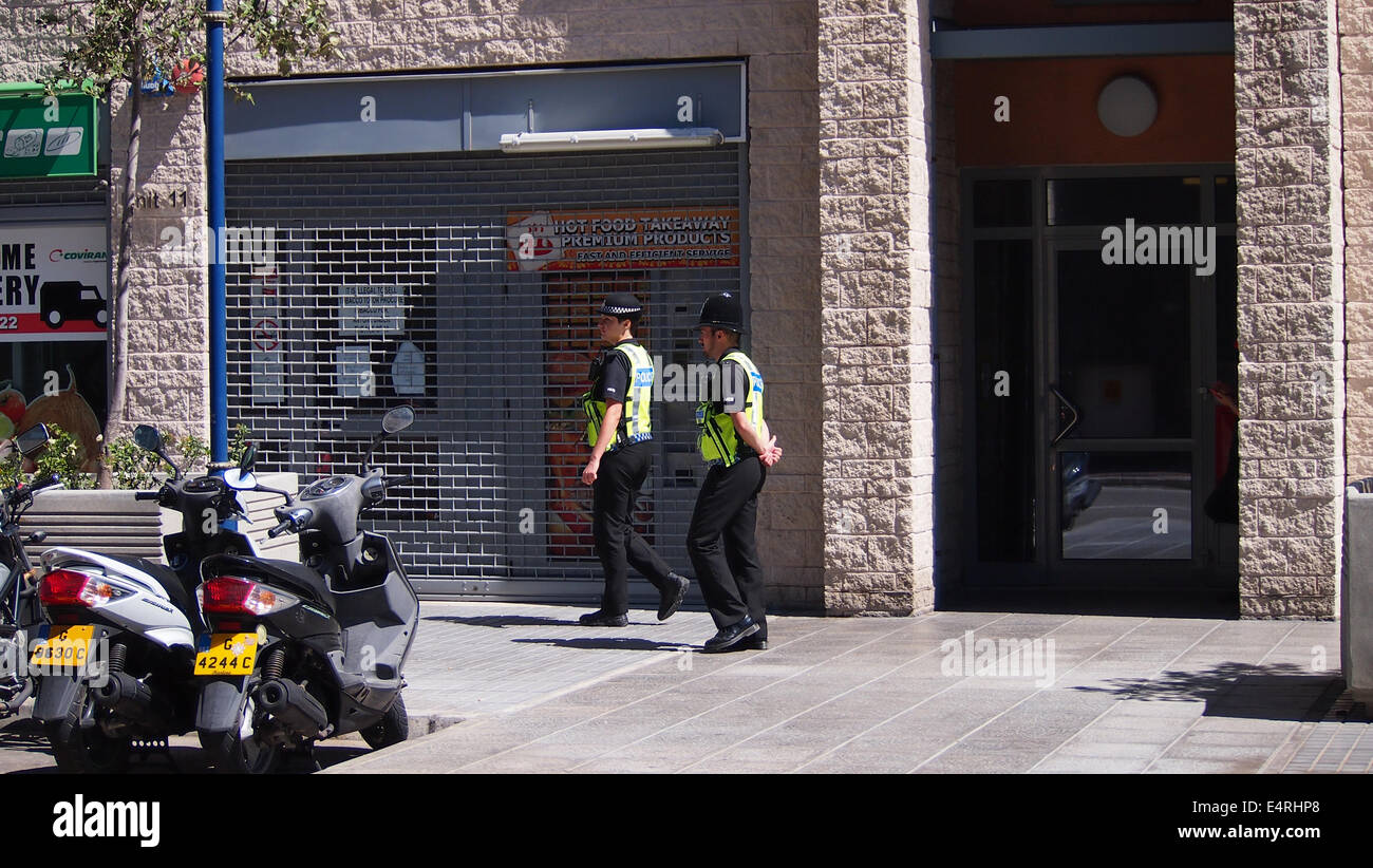 La Real Policía de Gibraltar golpearon a policías patrullando el break. Desde la última ofensiva ninguna actividad ha sido visto en la zona. Foto de stock