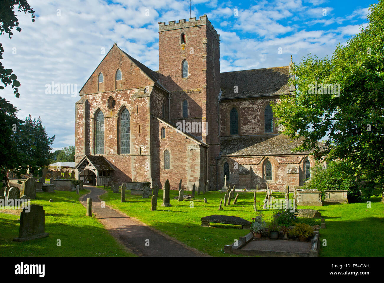 Dore Abbey, en la aldea de Abbey Dore, Herefordshire, Inglaterra Foto de stock
