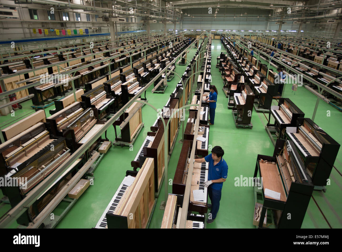 La principal fábrica de Beijing Xinghai Piano Group Ltd, en el distrito de  Tongzhou mayor Beijing, China Fotografía de stock - Alamy