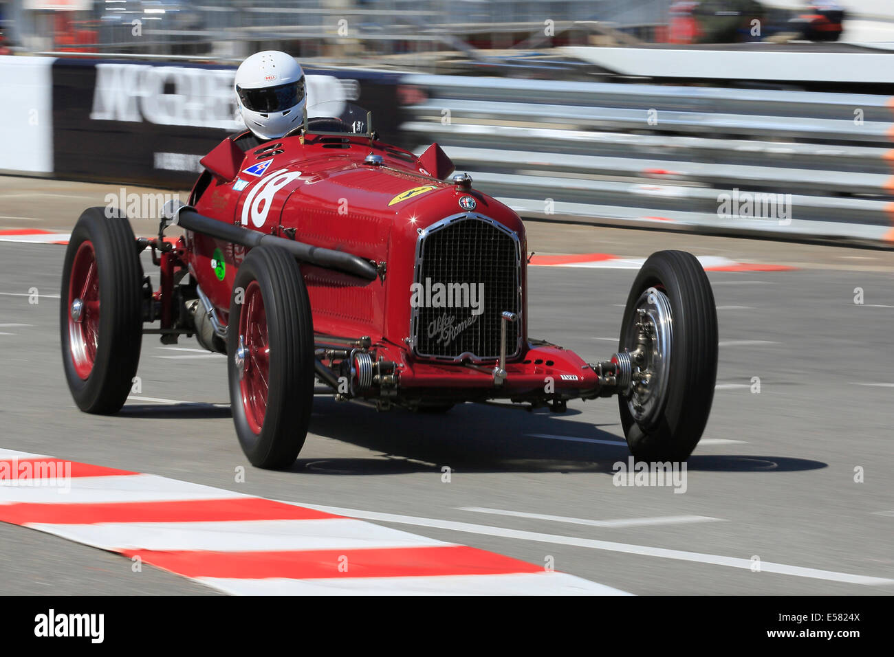 Coche de carreras de Alfa Romeo, tipo B P3, construido en 1937, el conductor Tony Smith, 9º Grand Prix Historique Mónaco, Principado de Mónaco Foto de stock