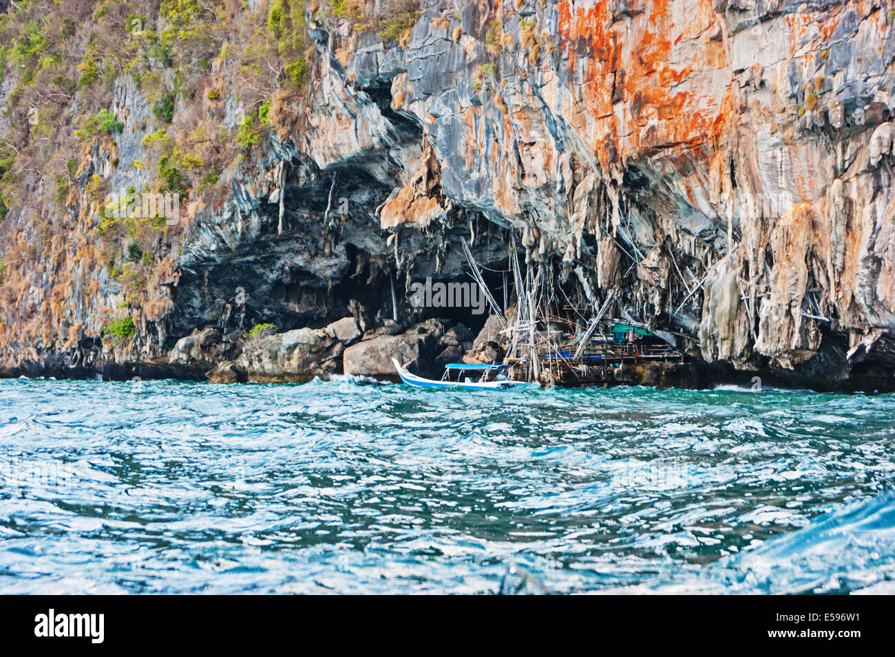 La isla de Phi Phi leh, Krabi, Tailandia Foto de stock