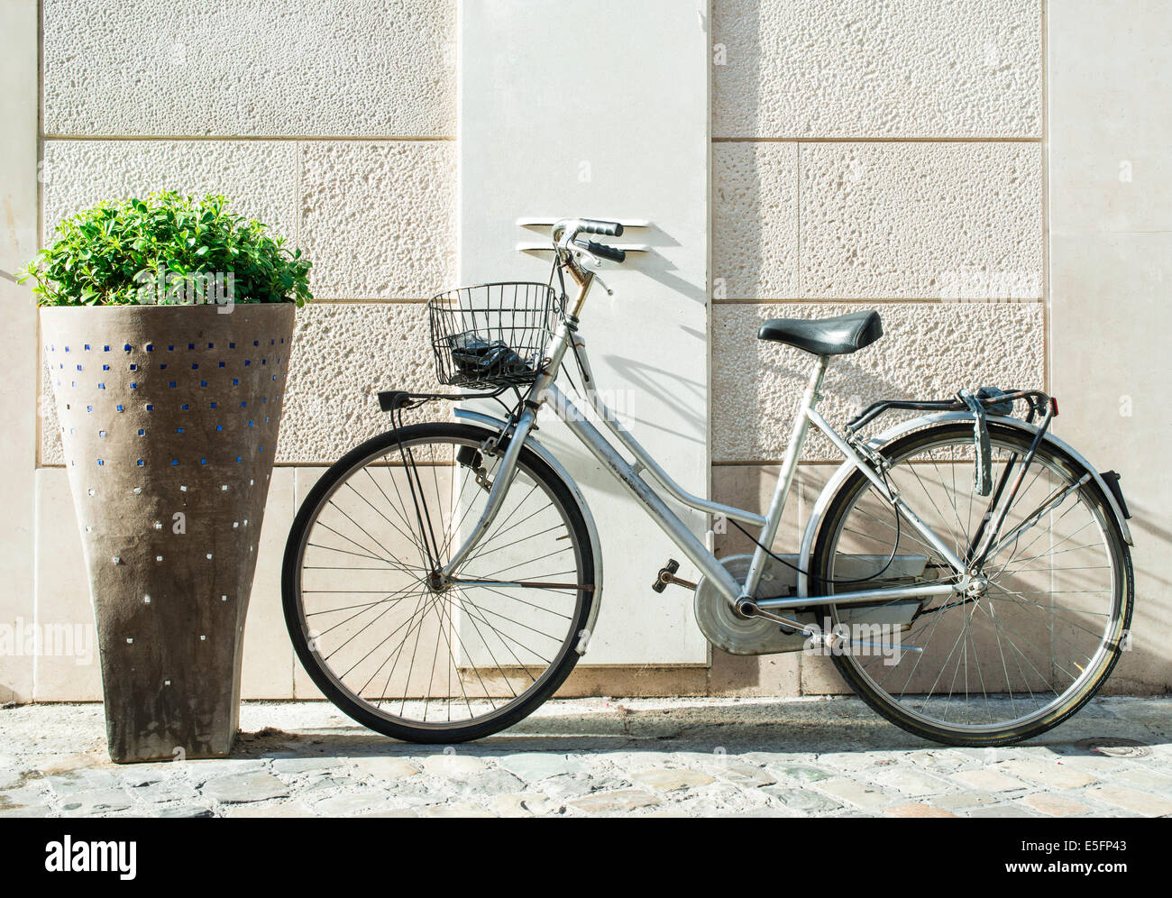 domestic Corresponding to Against the will Bicicleta italiana fotografías e imágenes de alta resolución - Alamy