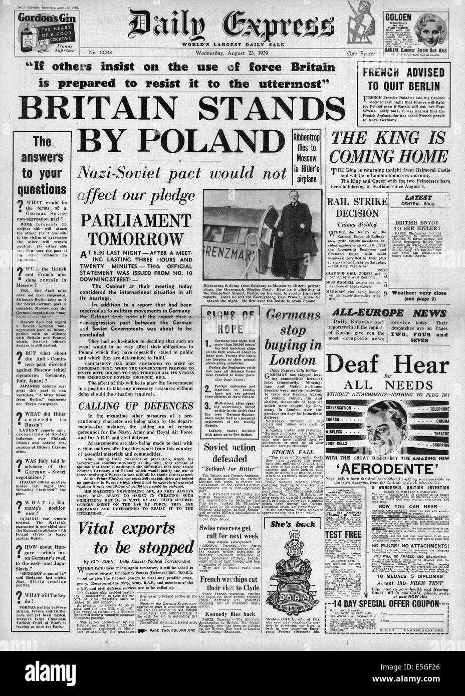 Daily Express 1939 Front page informes del gobierno británico se comprometen a pie por Polonia si son atacados Foto de stock