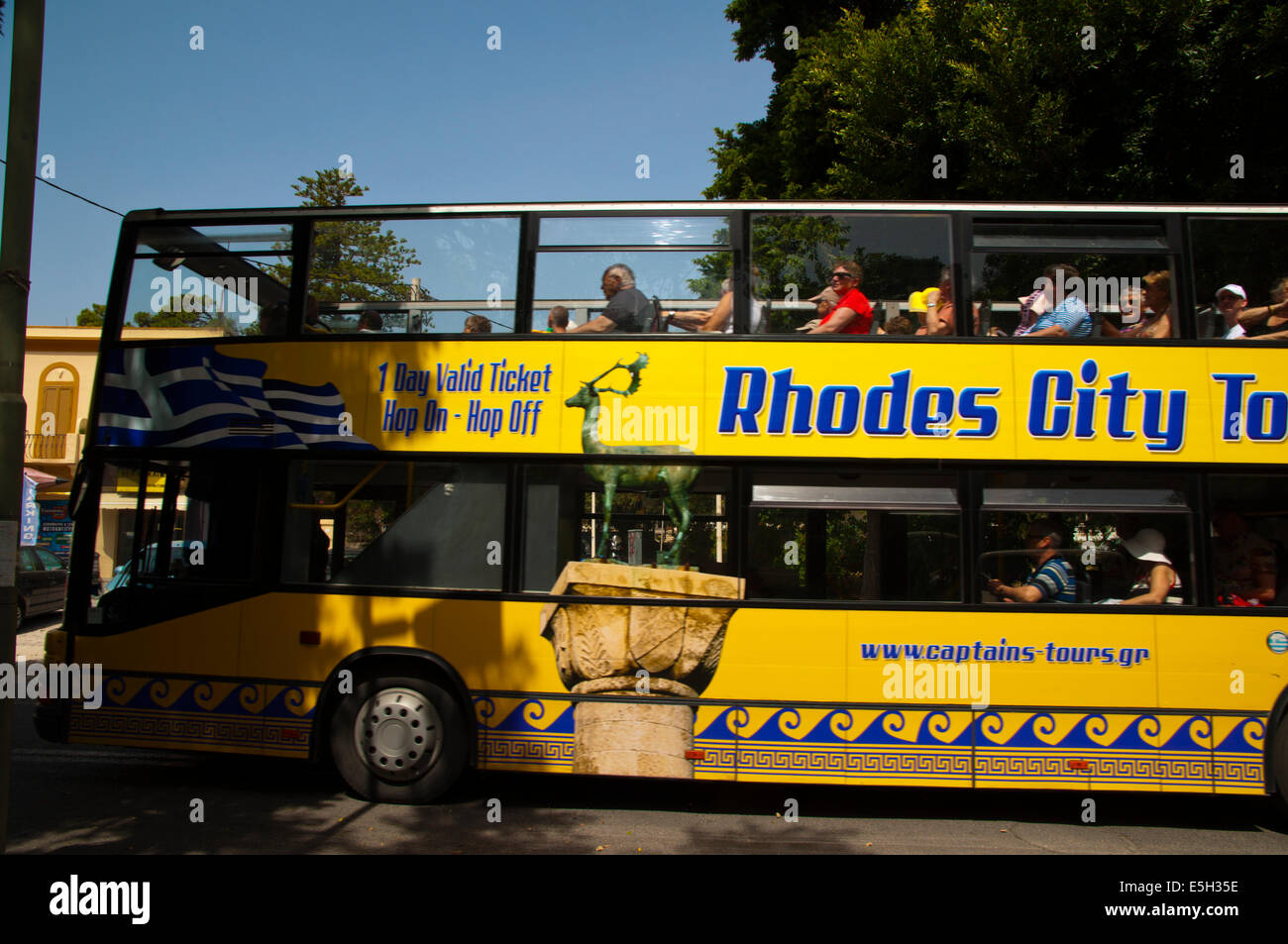 Excursión en autobús, la ciudad de Rodas, la isla de Rodas, islas del Dodecaneso, región sur del Egeo, Grecia, Europa Foto de stock