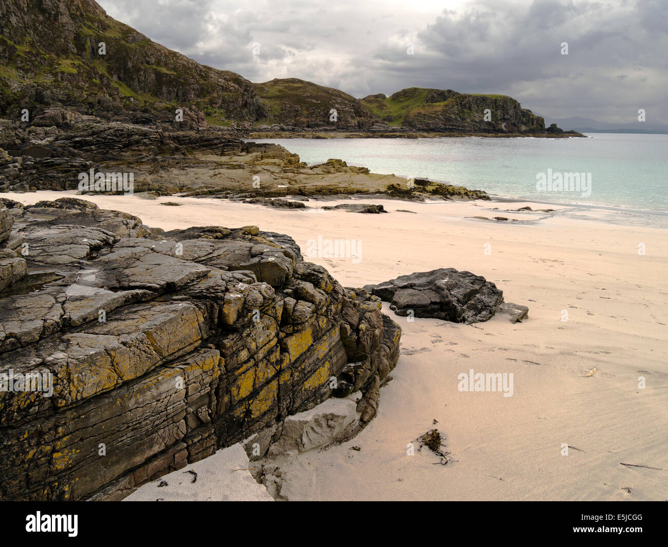 Sandy Beach en Camas Daraich escocés, Punto de Sleat, Isla de Skye, Escocia, Reino Unido Foto de stock