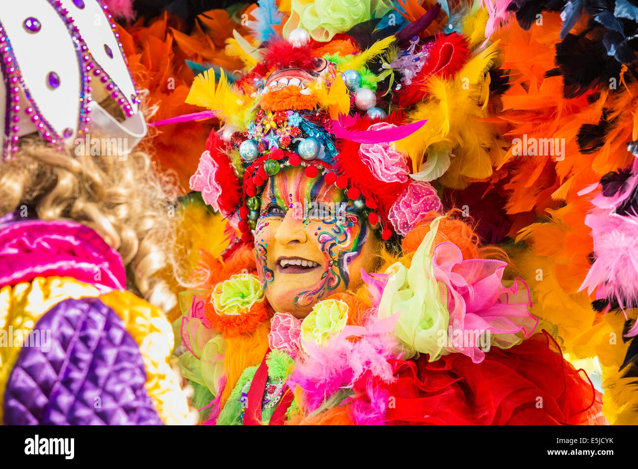 Maquillaje de carnaval fotografías e imágenes de alta resolución - Alamy