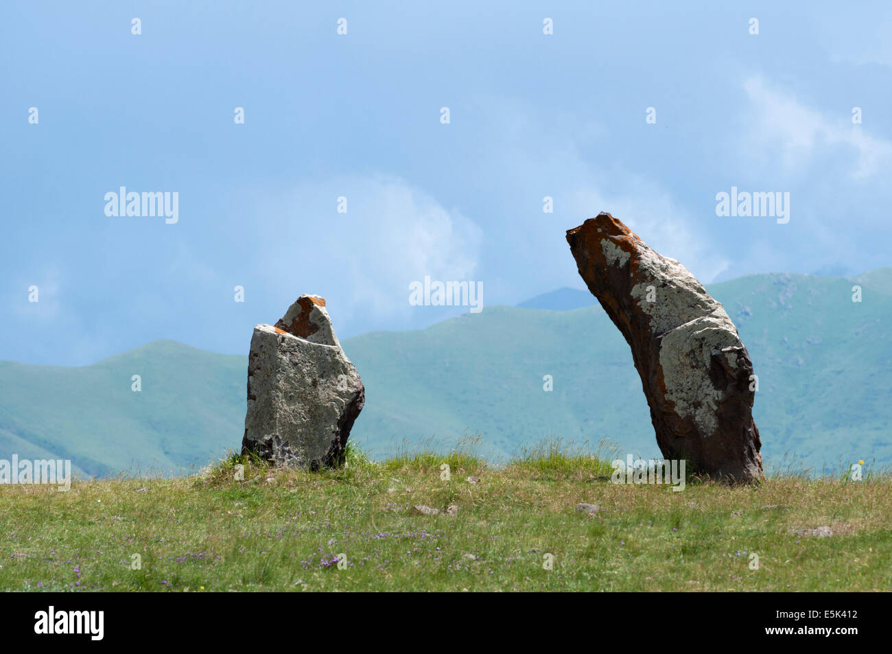 Zorats Karer (Karahunj) sitio arqueológico prehistórico, Armenia Foto de stock