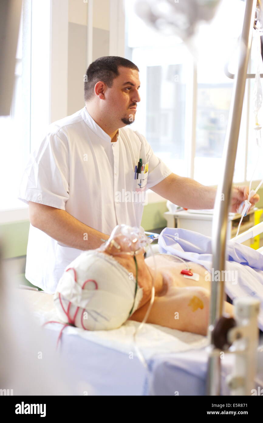 Departamento de pacientes fotografías e imágenes de alta resolución -  Página 9 - Alamy