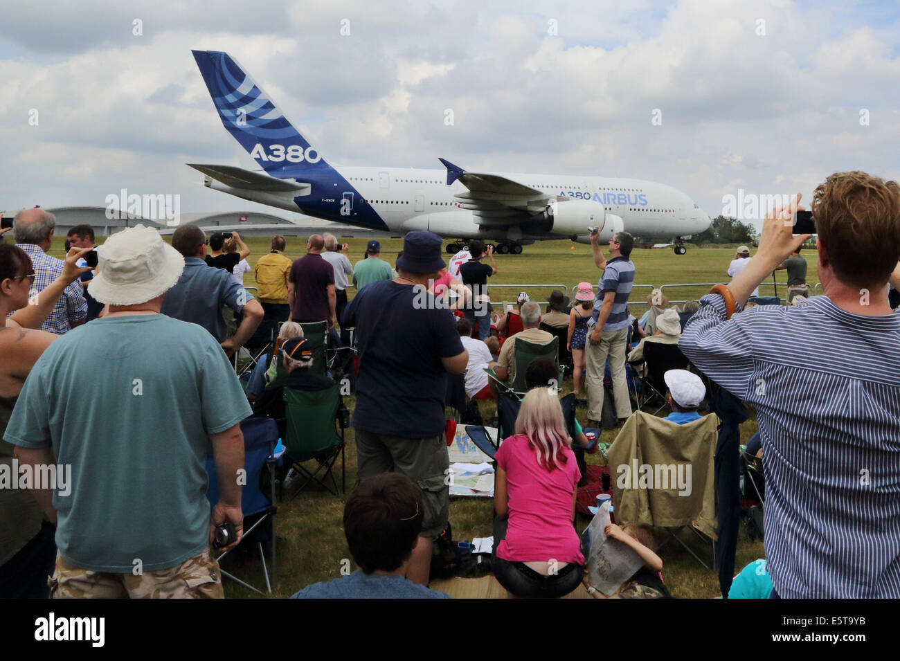 El Airbus A380 en Farnborough International Air Show 2014, REINO UNIDO Foto : Pixstory / Alamy Foto : pixstory Foto de stock